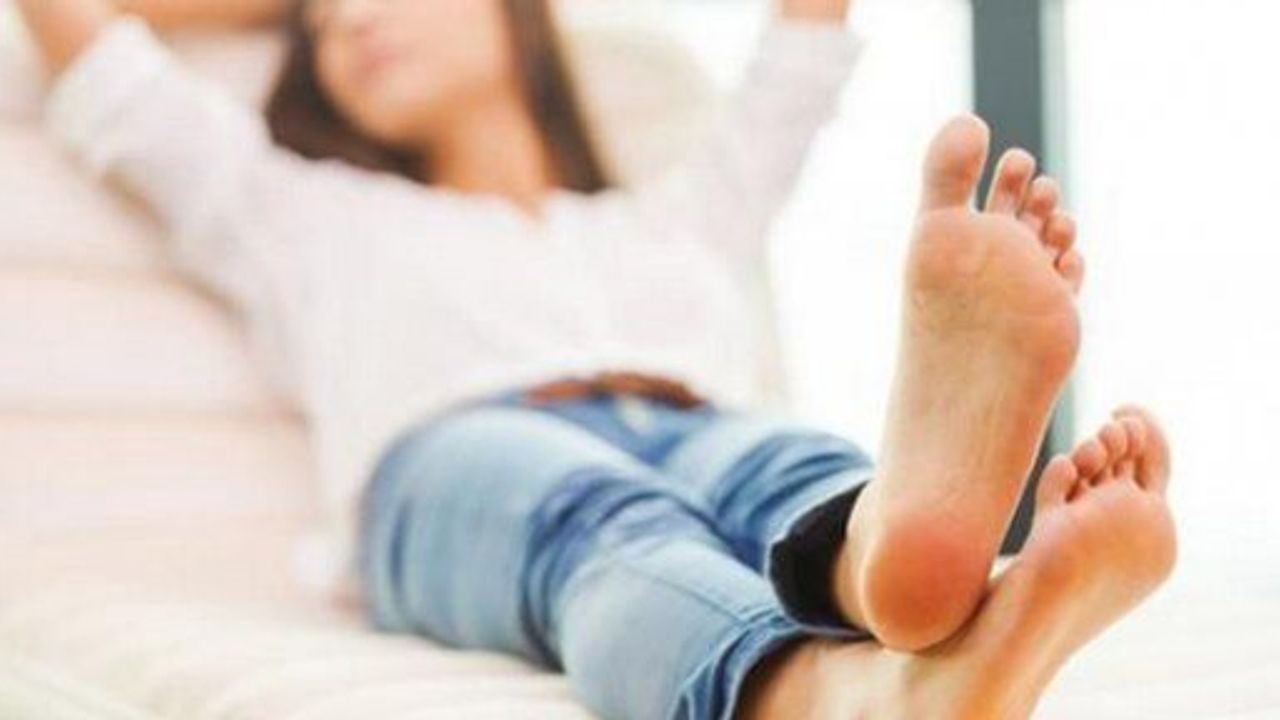 Uyuşma ve Karıncalanma Hissi Nasıl Oluşur?