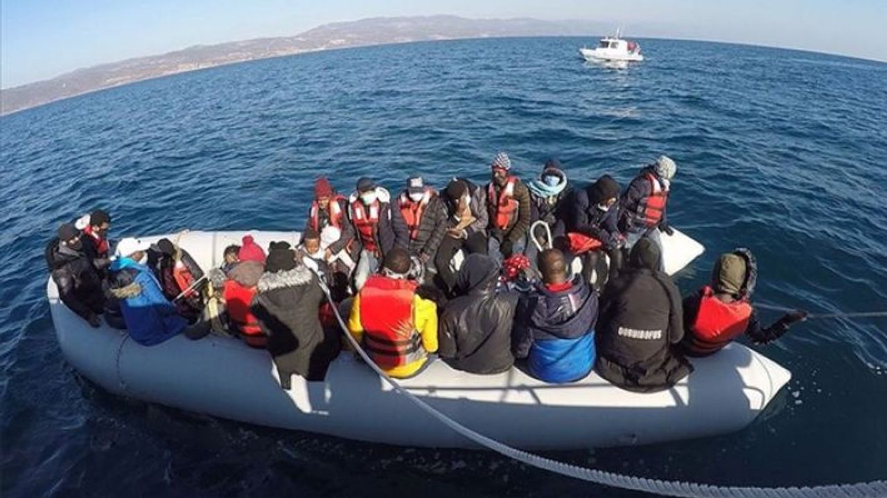 Güney Kıbrıs’a 15 düzensiz mülteci daha gitti