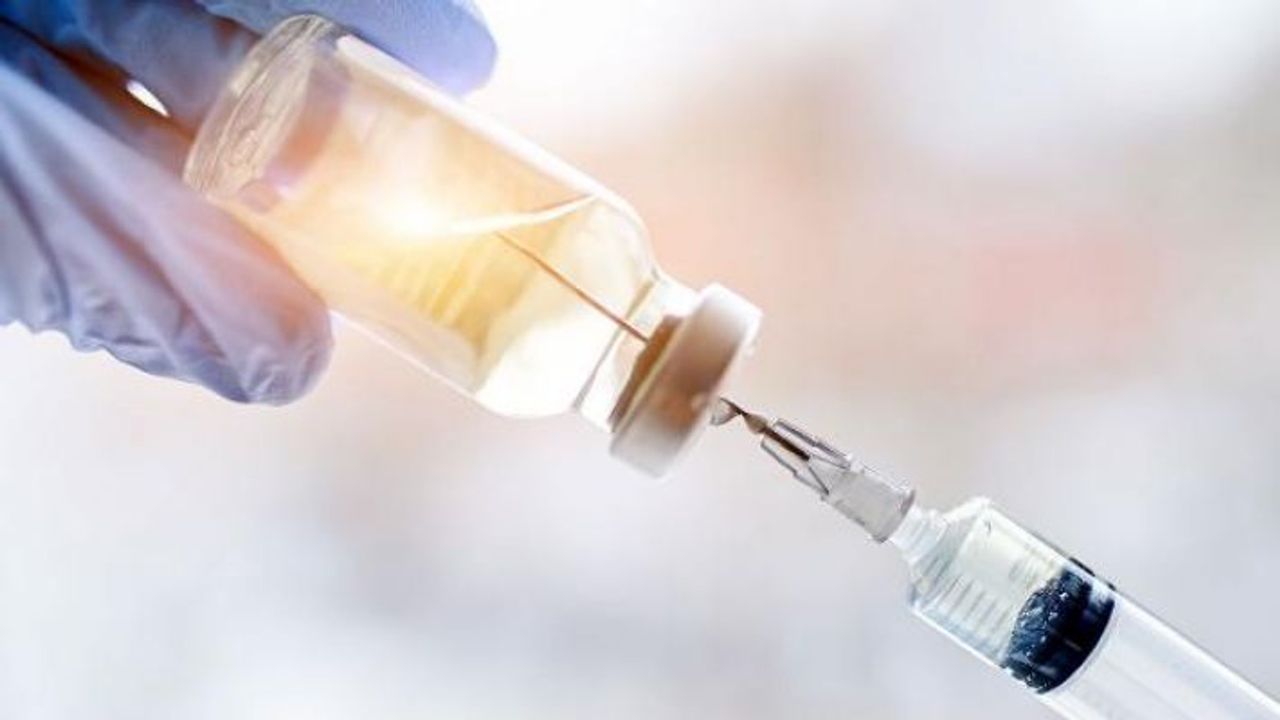 Aşı üreticileri Omicron varyantına karşı harekete geçti