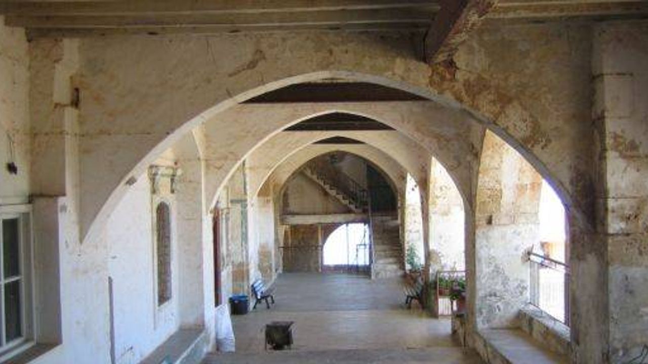 APOSTOLOS ANDREAS MANASTIRI’NIN RESTORASYONU İÇİN İMZALAR DÜN ATILDI