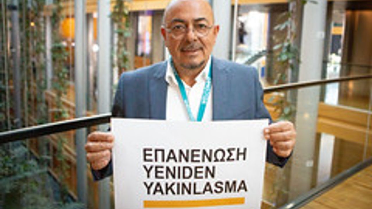 Kızılyürek’in “bir Hınç Ve Şiddet Tarihi” Kitabı Yunanca Olarak Basıldı
