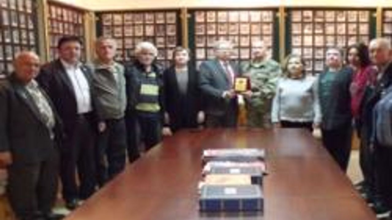 Ktka Komutanı Albay Özçelik Şehit Aileleri Ve Malul Gaziler Derneği’ni Ziyaret Etti