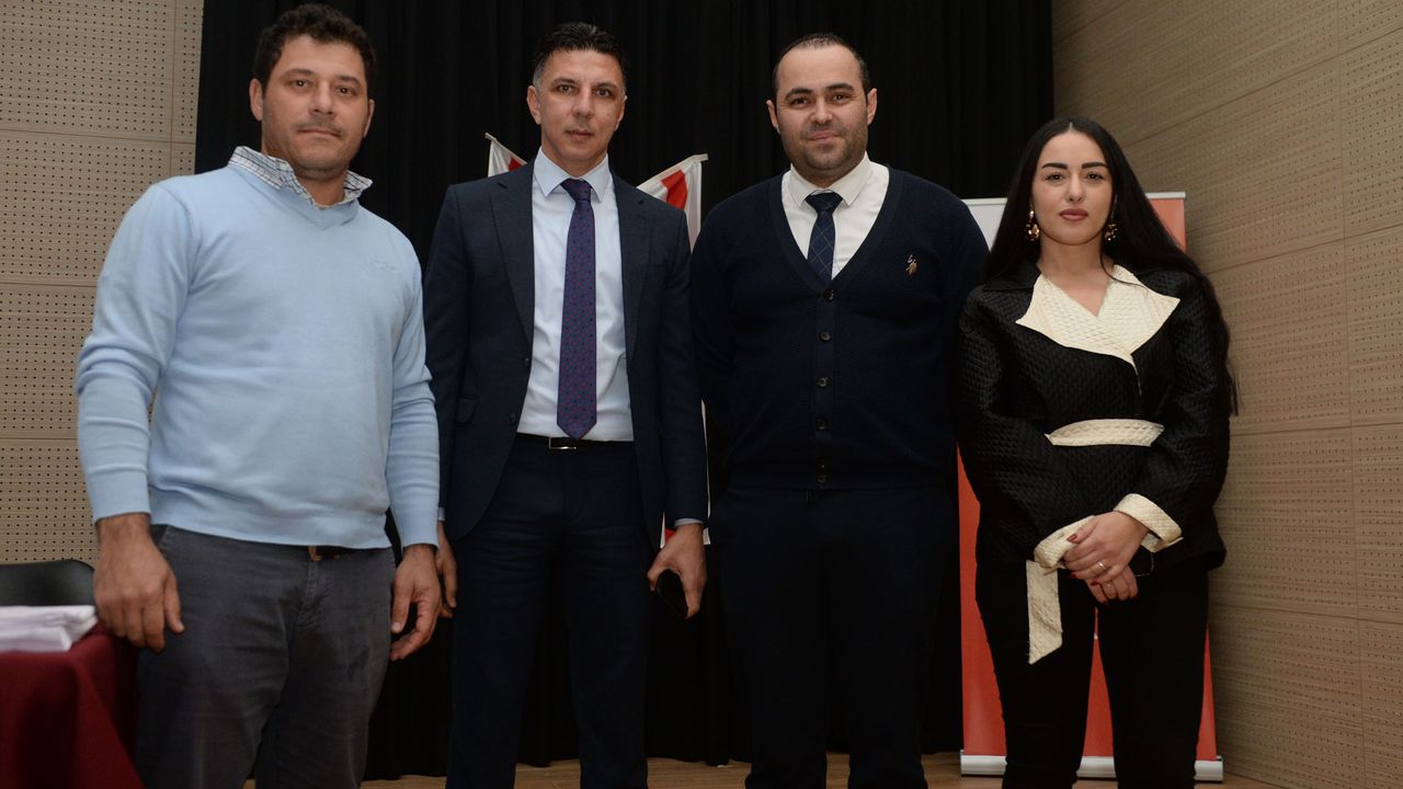 Gönyeli-Alayköy Belediyesi Başkanı Amcaoğlu, Alayköy’deki esnaf ve İş İnsanlarıyla tanışma toplantısı yaptı