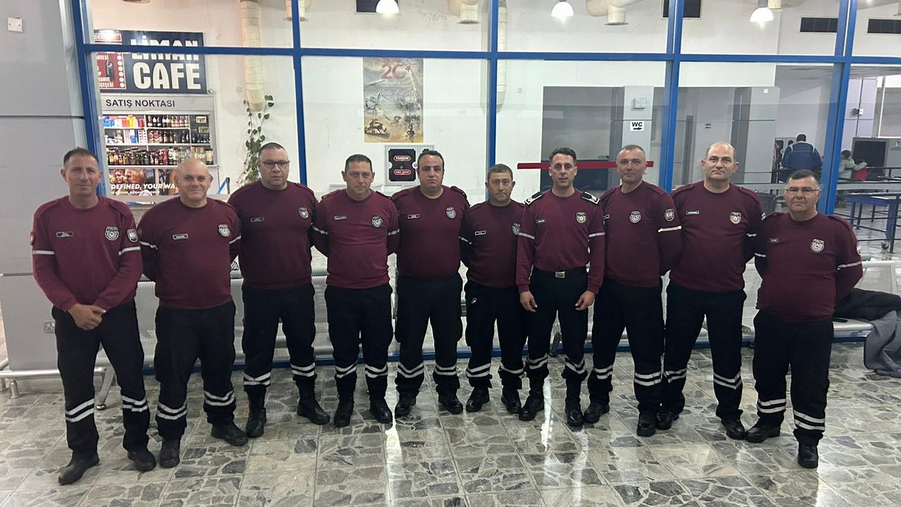 Polis Genel Müdürlüğü, Türkiye'deki deprem bölgesine personel takviyesi yapmaya devam ediyor