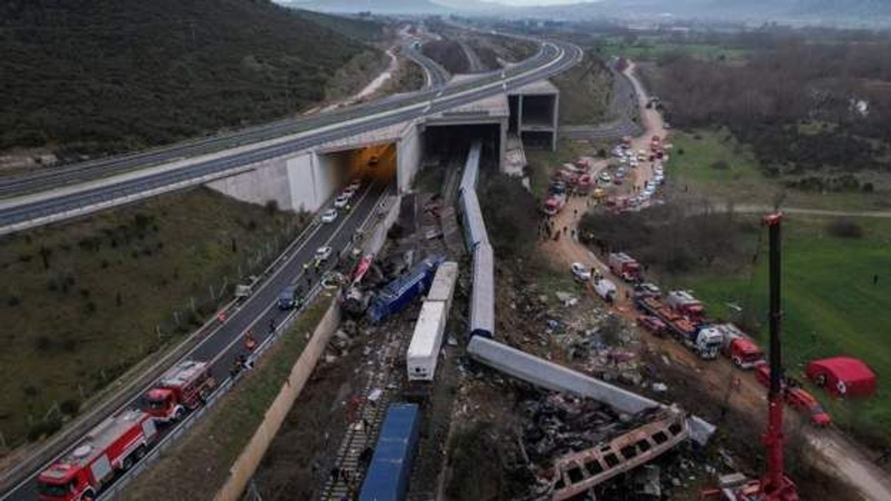 Yunanistan’daki tren kazası... En az 36 kişi hayatını kaybetti