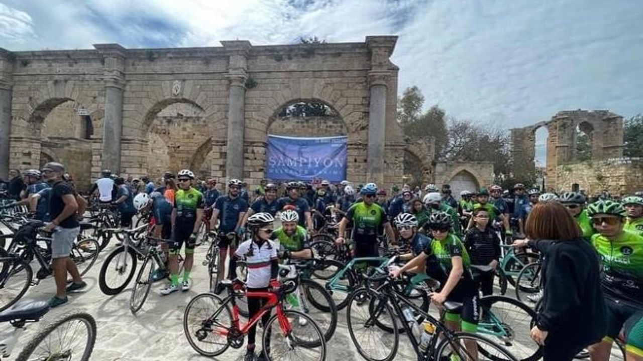 “Şampiyon Melekler Takımı Anı Bisiklet Sürüşü” yapıldı