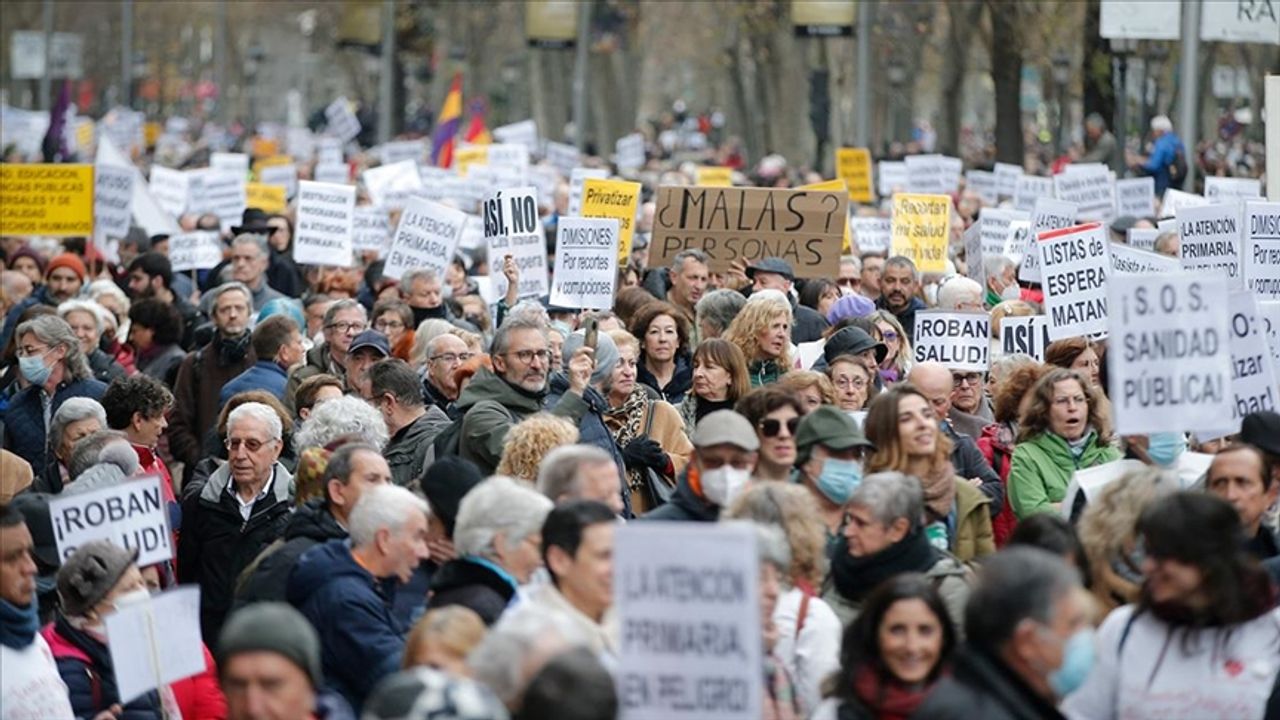 Madrid'de Doktorların Yaklaşık 4 Aydır Süren Grevi Anlaşmayla Sona Erdi