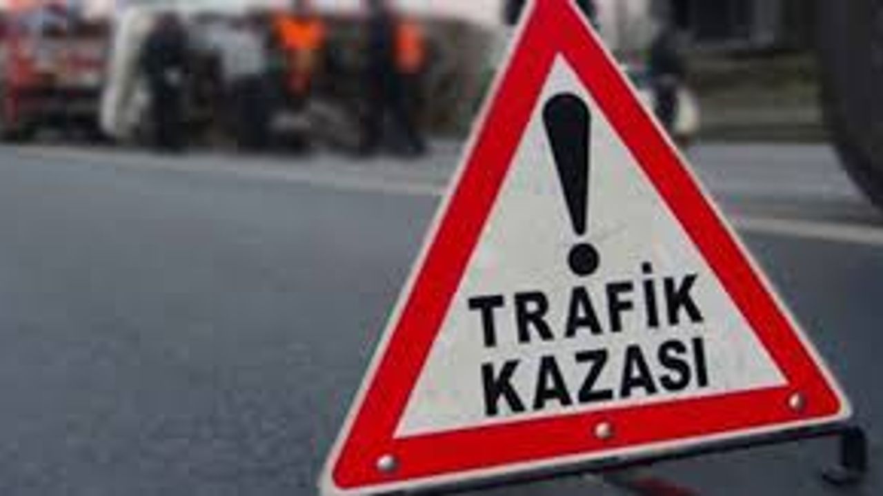 Girne’de trafik kazası: Sürücü ve yolcu hastanede müşahede altında