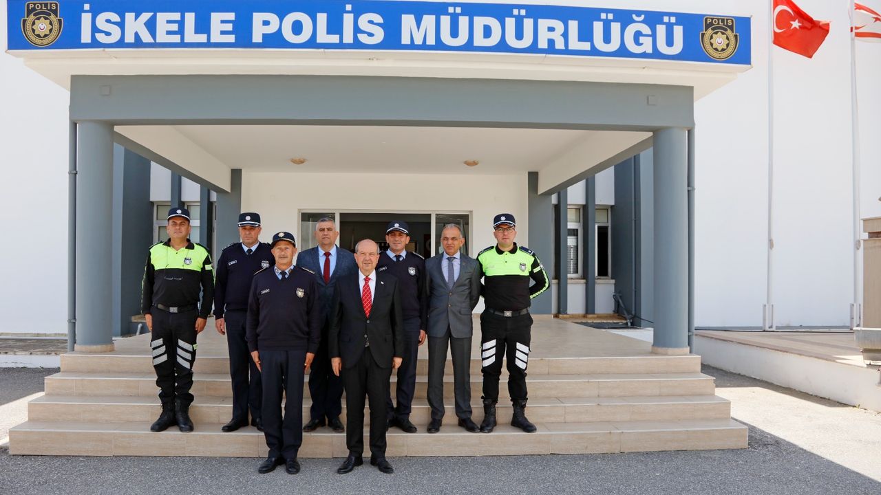 Tatar, İskele Polis Müdürlüğü’nü ziyaret etti