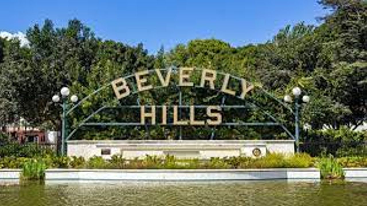 ABD’de Beverly Hills’teki Lüks Otelde Konaklayan Çiftin Yaklaşık 1,8 Milyon Dolarlık Eşyası Çalındı