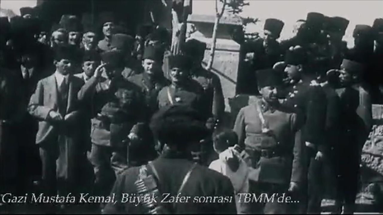 Atatürk'ün büyük zafer sonrası TBMM ziyaretine ilişkin görüntüler paylaşıldı