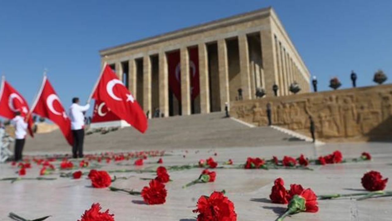 Cumhuriyetin 100. yılına özel hazırlanan marş, ilk kez TRT'de yayınlanacak