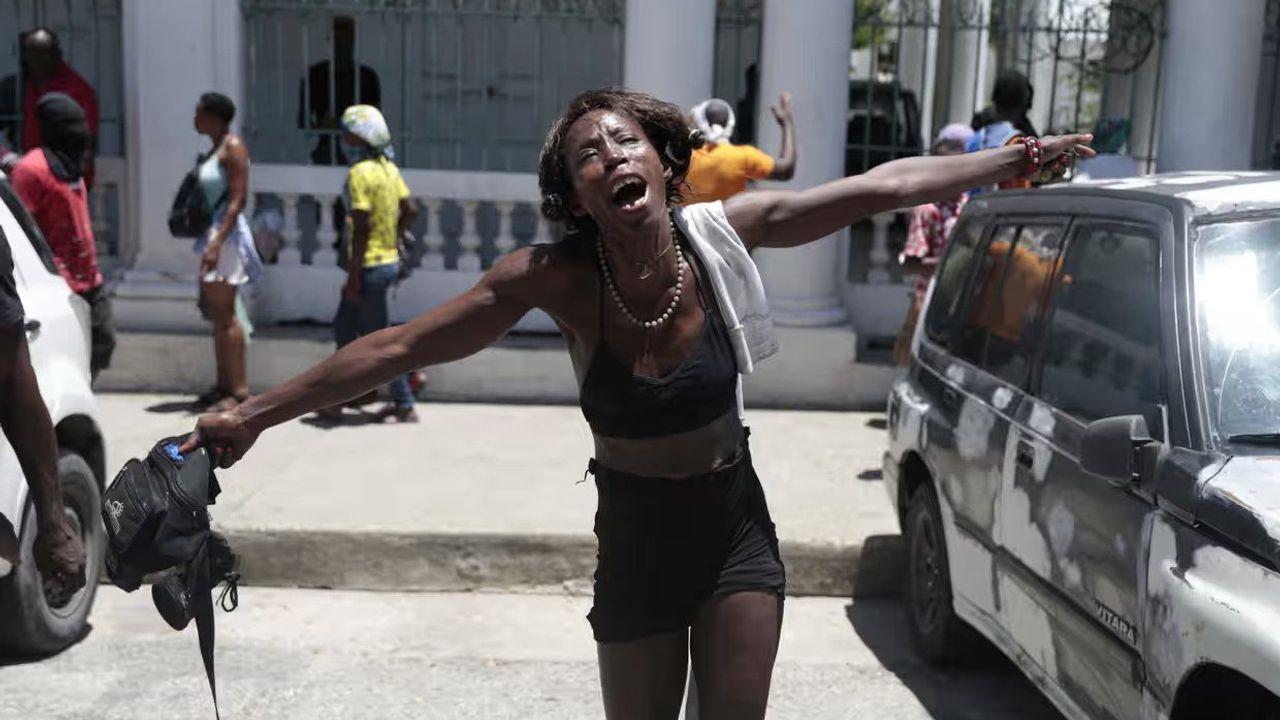 Haiti'de Çete Üyeleri Şiddet Olaylarını Protesto Edenlere Ateş Açtı, 7 Kişi Öldü