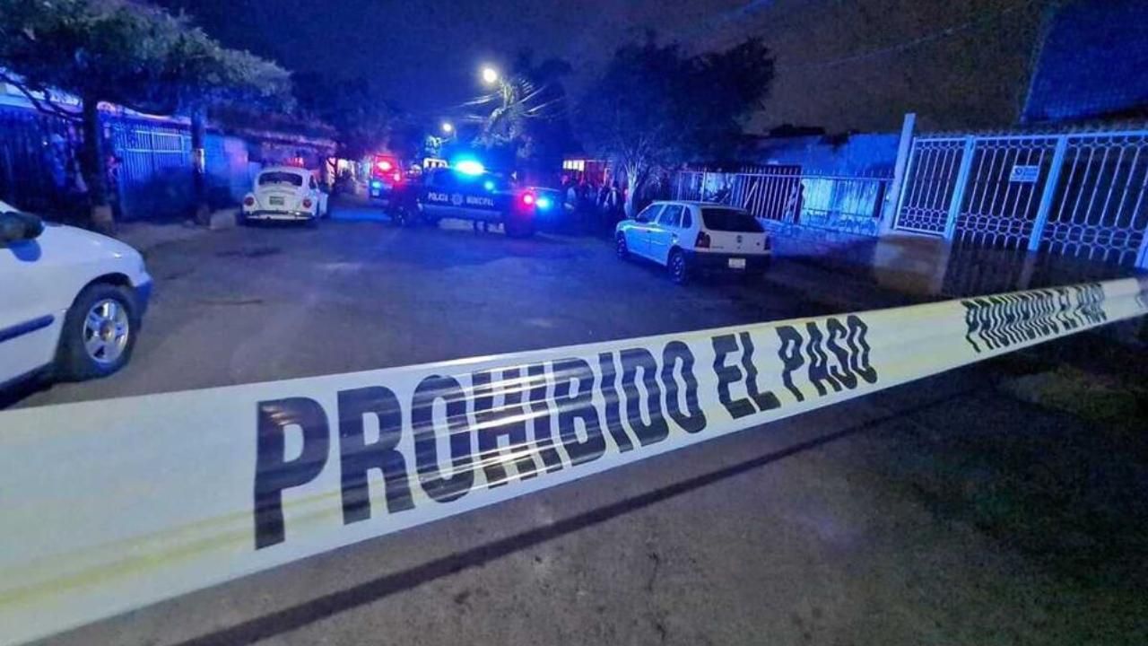 Meksika'da Otoyoldaki Silahlı Çatışmada 5 Kişi Öldü