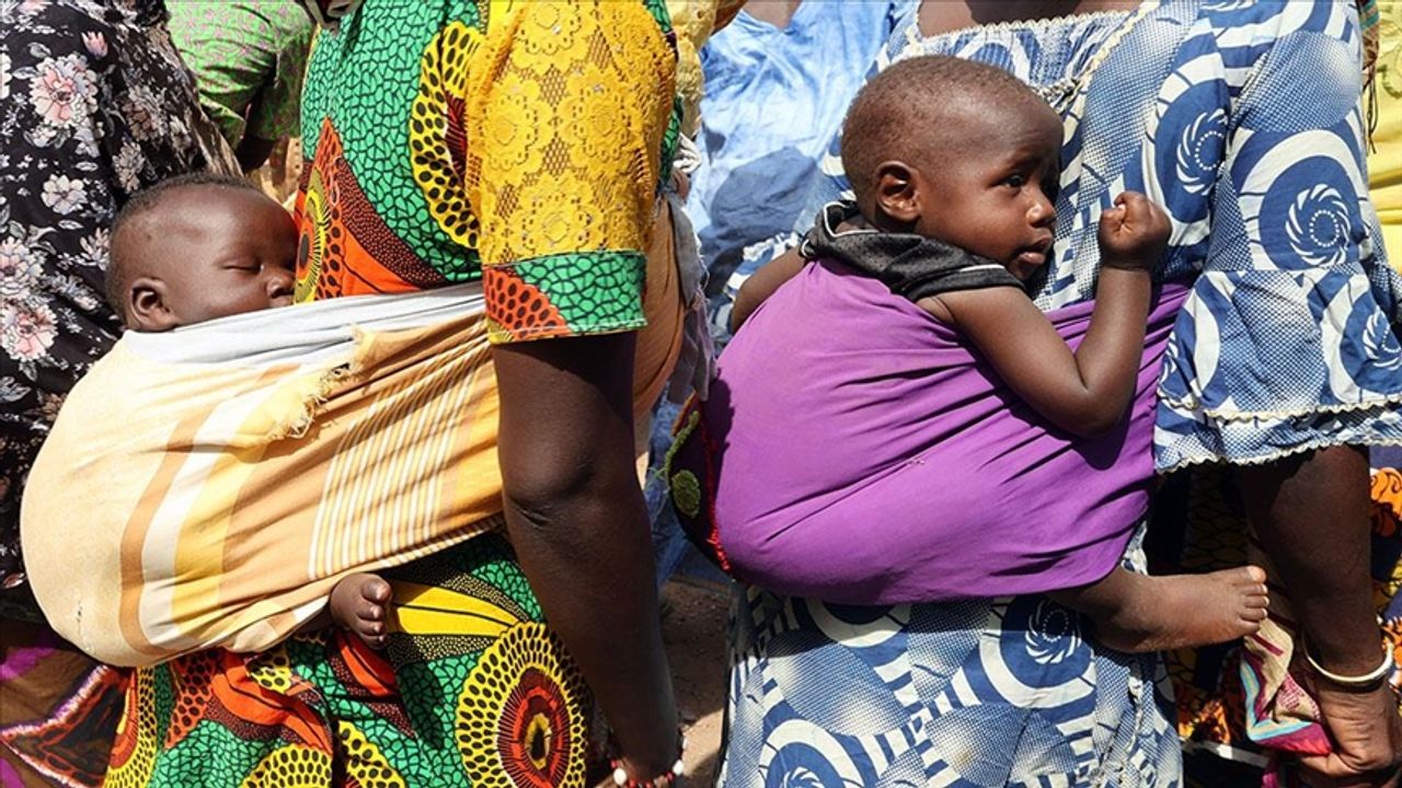 BM: Yardım Ulaşmazsa Yıl Sonuna Kadar Mali'de 200 Bin Çocuk Açlıktan Ölebilir