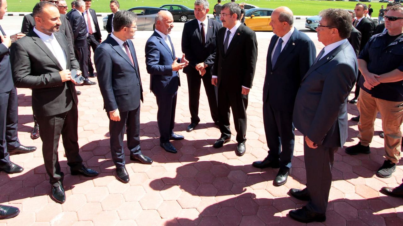 Başbakan Üstel ile Türkiye Cumhuriyeti Cumhurbaşkanı Yardımcısı Yılmaz Günsel'i test etti
