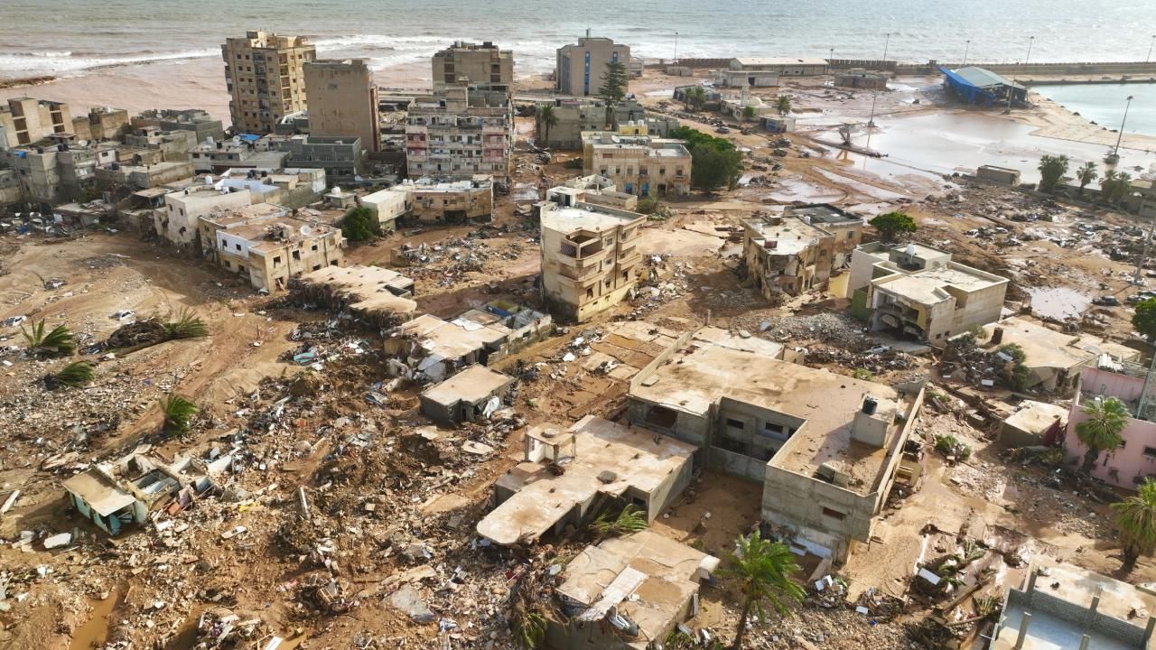 DSÖ, Libya'daki Sel Felaketi Nedeniyle Can Kaybı Sayısının 3 Bin 998'e Yükseldiğini Açıkladı