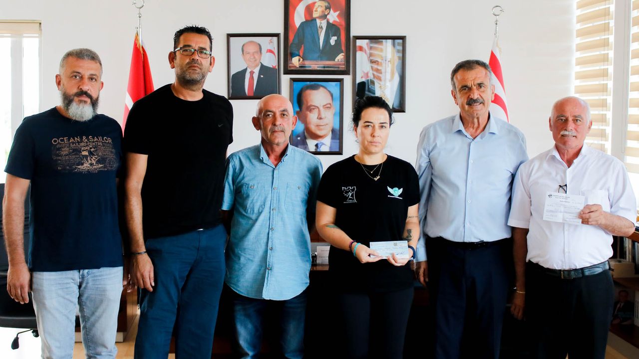 Mağusa Suriçi Panayırı'nın Stant Geliri, Şampiyon Melekleri Yaşatma Derneği’ne Bağışlandı