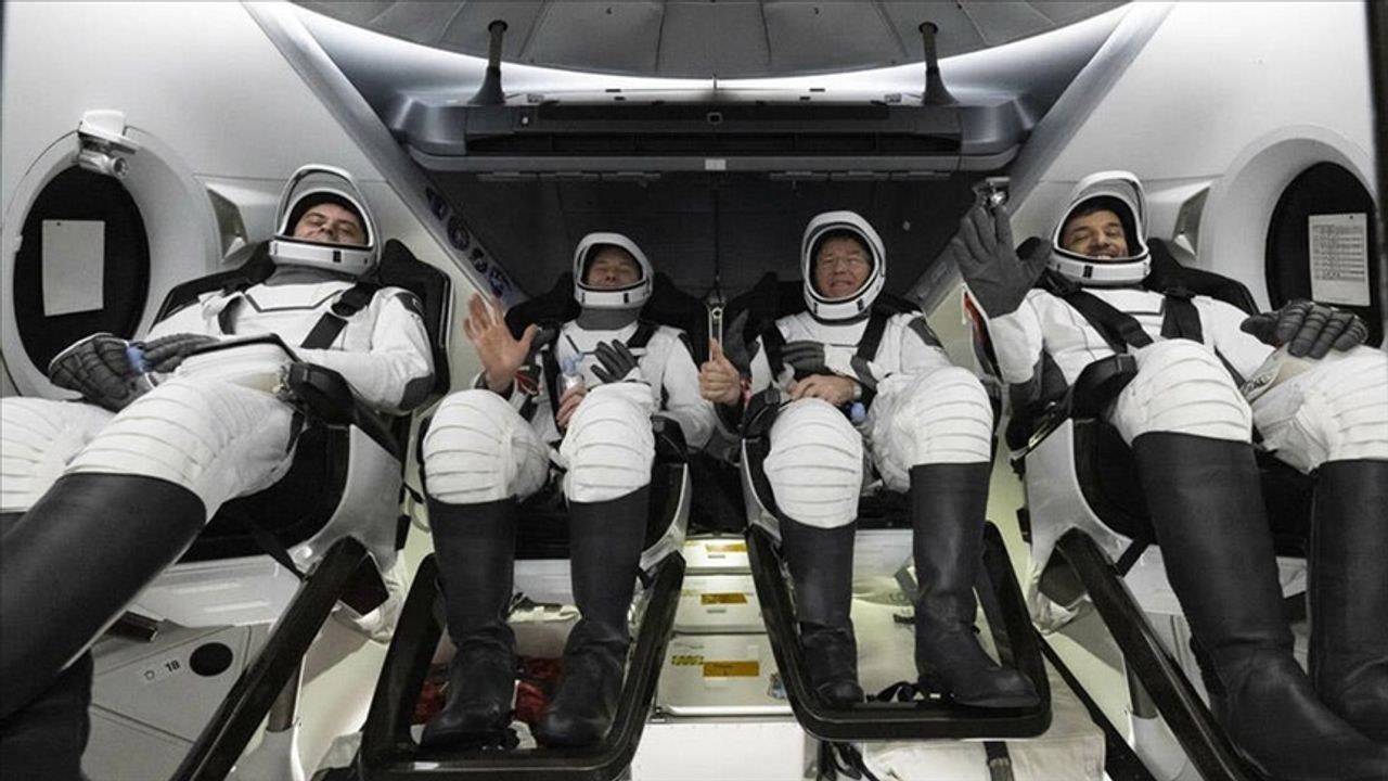 NASA Ve Space X'in "Crew-6" Görevini Tamamlayan 4 Astronot, Dünya'ya Döndü
