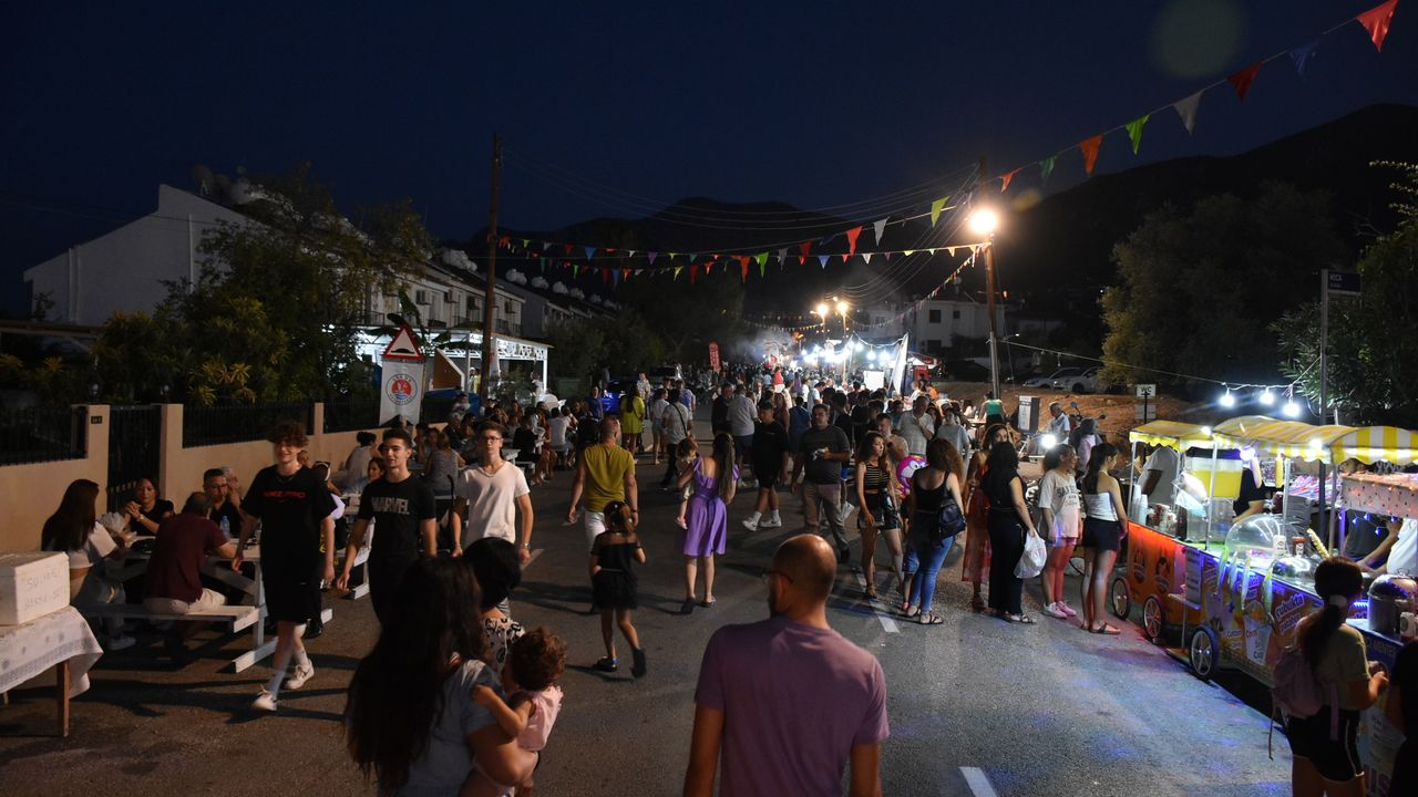 Ozanköy Pekmez Festivali devam ediyor