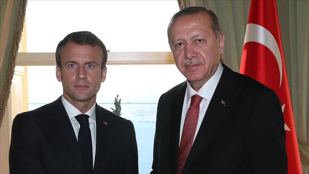 TC Cumhurbaşkanı Erdoğan, Fransa Cumhurbaşkanı Macron ile telefonda görüştü