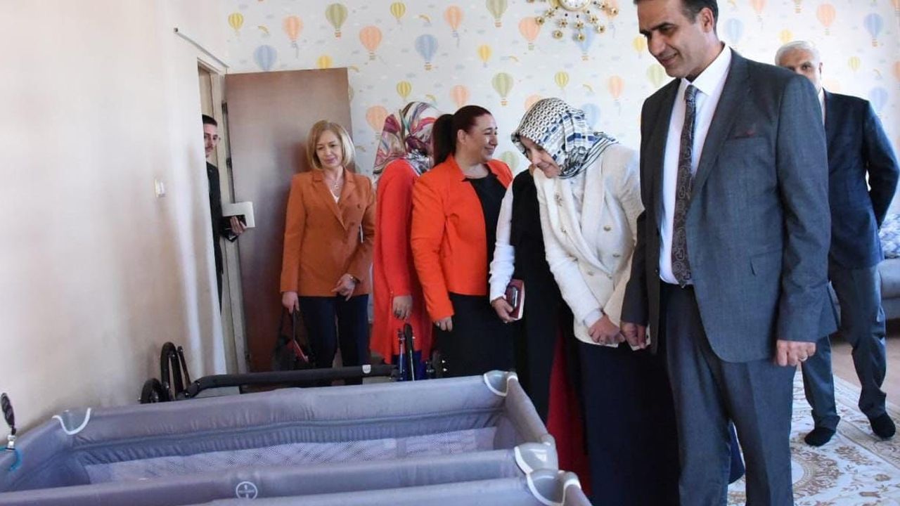 Gardiyanoğlu Ankara’da Çocuk Evleri Sitesi ve Şiddet Önleme Merkezi’ni ziyaret etti