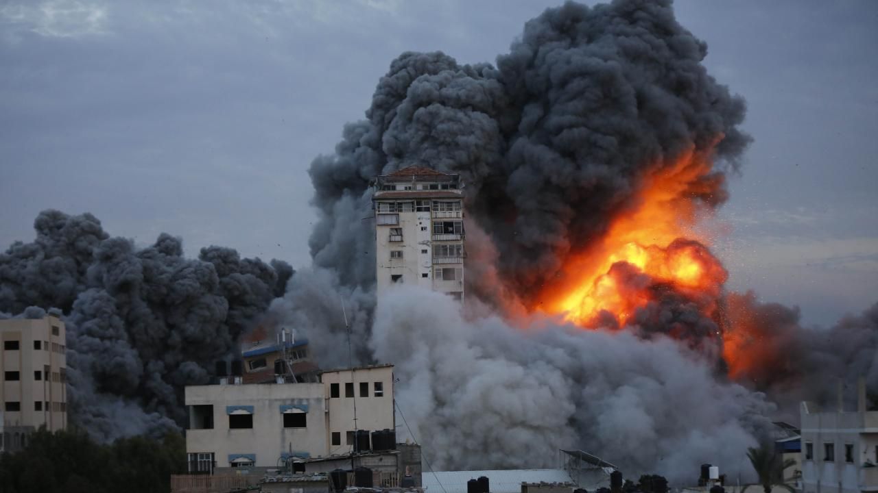Gazze'deki Hükümet: İsrail Kasıtlı Olarak Ekmek Kuyruğu Bulunan Fırınları Vuruyor