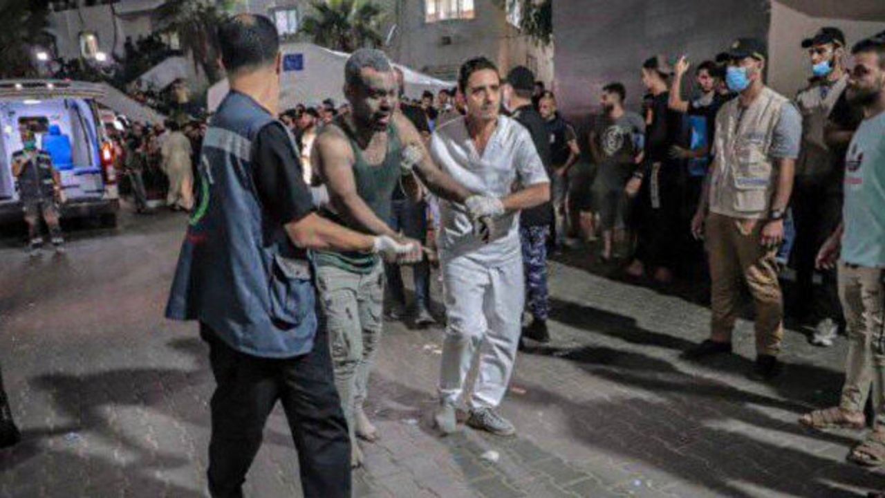 İsrail Ordusu Gazze'de Sivillerin Bulunduğu 6 Eve Hava Saldırısı Düzenledi