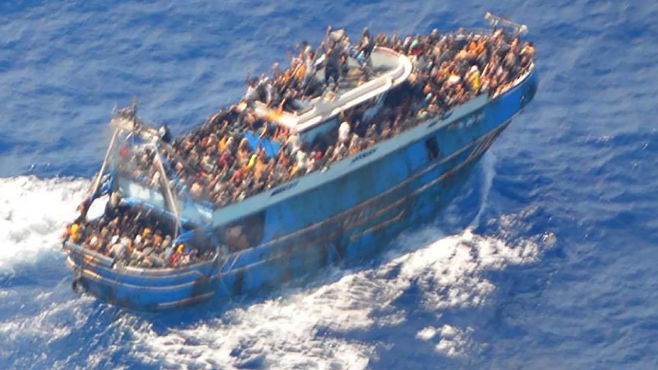 Yunanistan'da Sığınmacıları Taşıyan Teknede Bir Kişi Ölü Bulundu