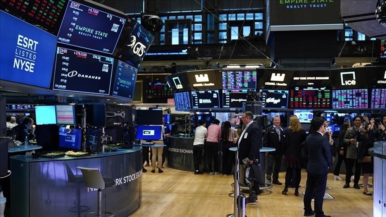 Küresel Piyasalar, Fed Başkanı Powell'ın "Şahin" Tonu Sonrası Negatif Seyrediyor