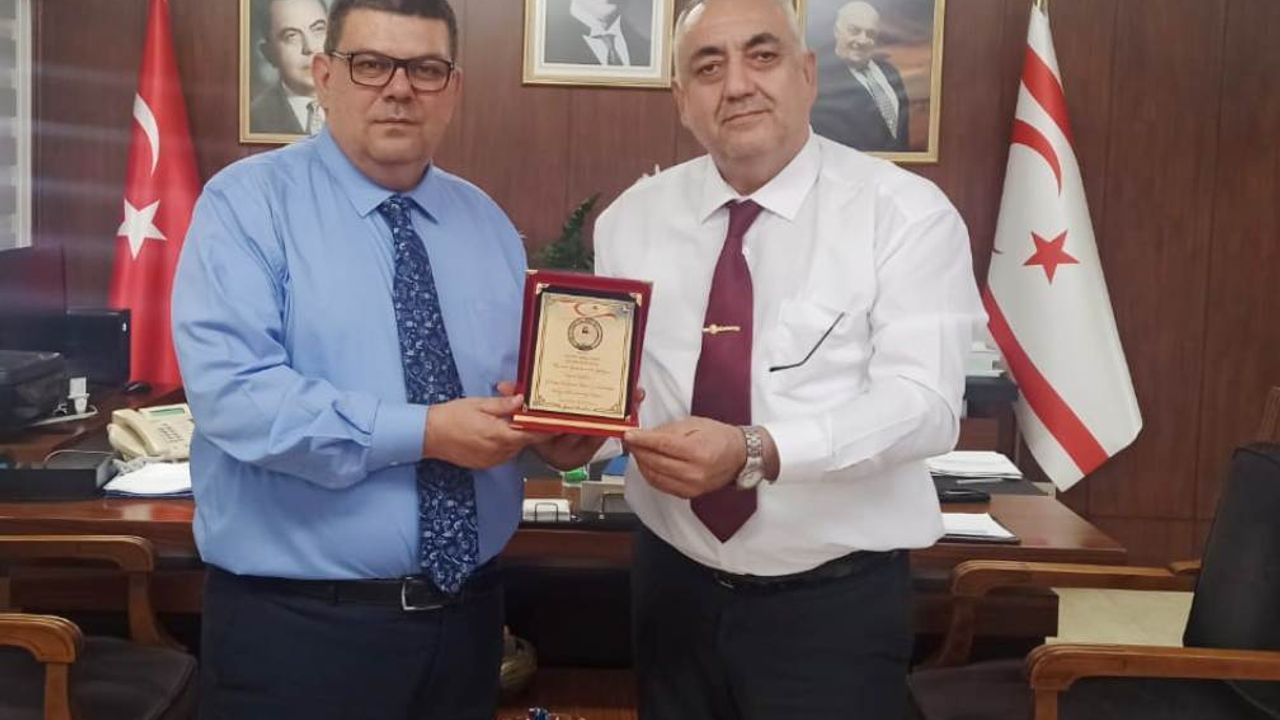 Maliye Bakanı Berova, KKTC Ehlibeyt Kültür Ve Dayanışma Derneği Heyetini Kabul Etti