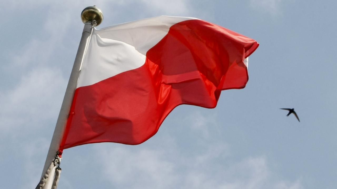 Polonya'da Mevcut Hükümet, Yenisinin Kurulması İçin Resmen İstifa Etti