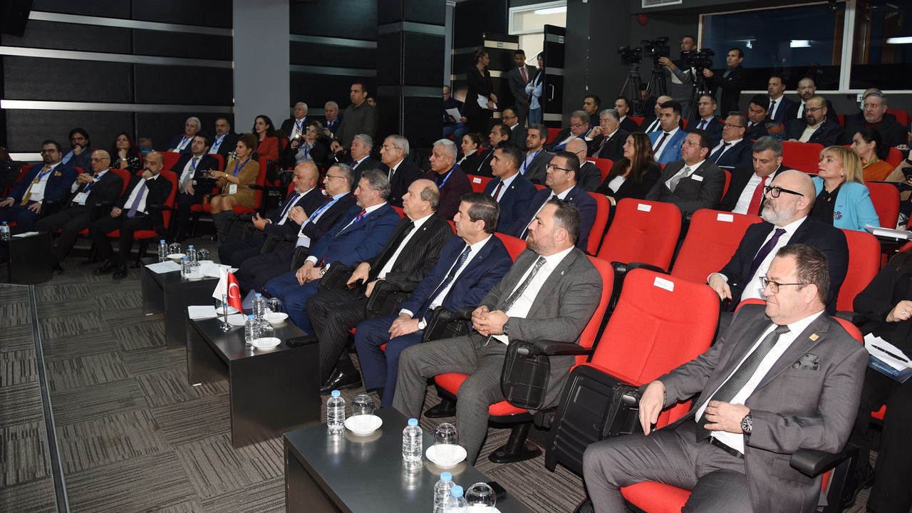 Enerji’nin Geleceği Ve Güncel Jeopolitik Gelişmeler “Doğu Akdeniz Enerji Zirvesi”nde Ele Alınıyor