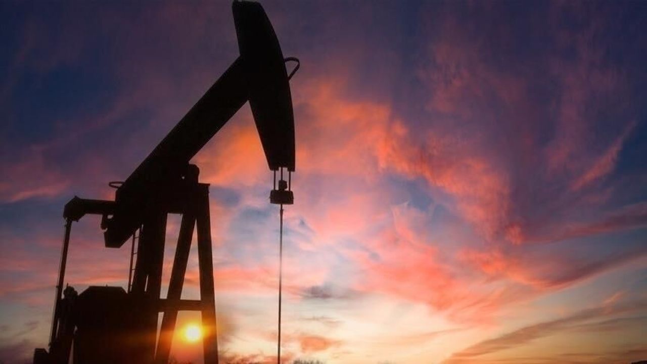 Brent petrolün varili 93,24 dolardan işlem görüyor