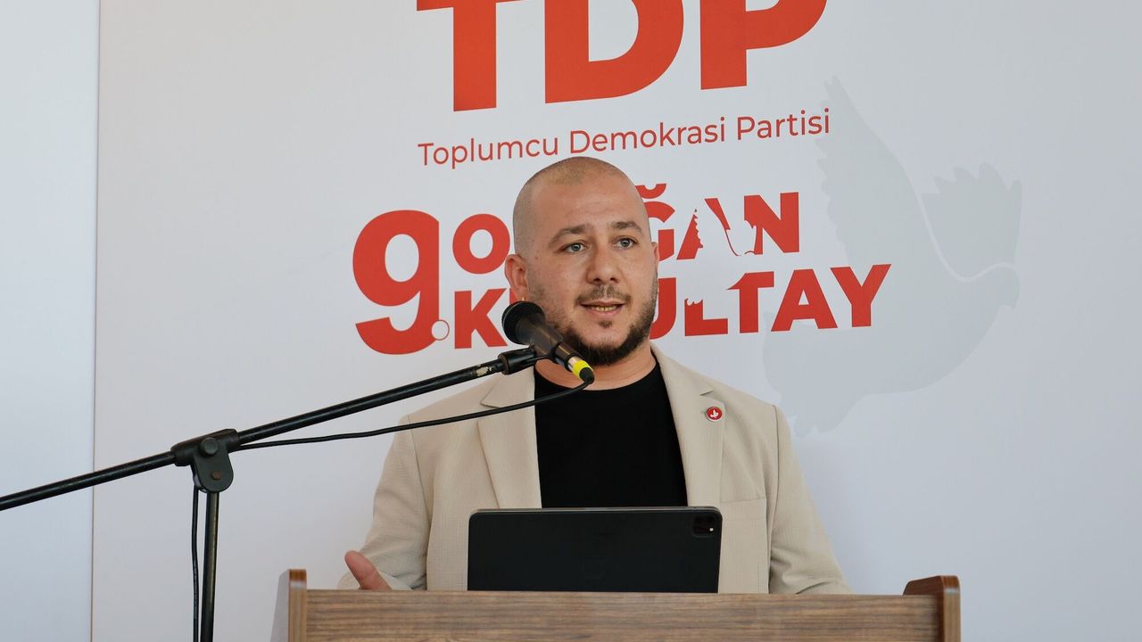 Ekinci: “Demokrasi tasarruf edilecek bir alan değil”