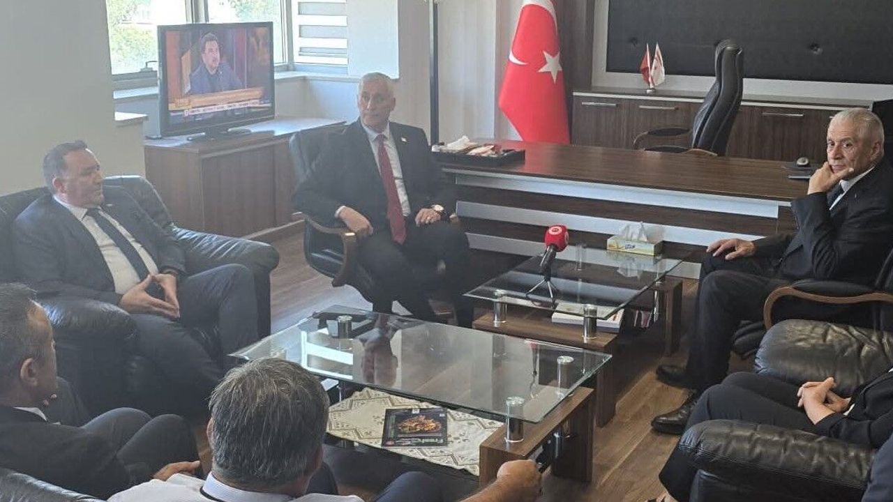 Taçoy: “Bu zor dönemde elimizi taşın altına koyabilecek cesareti gösterebilmek önemlidir”