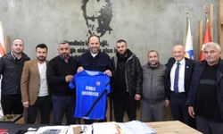 İskele Belediye Başkanı Sadıkoğlu 1461 İskele Trabzonspor Kulübü yetkililerini kabul etti