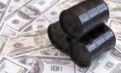 Brent petrolün varil fiyatı 83,39 dolardan işlem görüyor