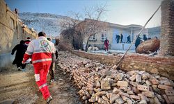 İran'ın Hoy Kentinde 5,6 Büyüklüğündeki Depremde 82 Kişi Yaralandı