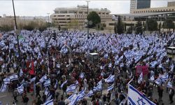 İsrail'de Netanyahu'ya Geri Adım Attıran Göstericiler Ve Talepleri Tartışılıyor