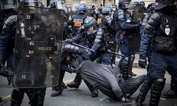 Paris'te Polisin Protestocuları Tehdit Etmesine İlişkin Adli Soruşturma Açıldı