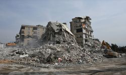 Türkiye’de depremlerde yıkılan binalarla ilgili yürütülen soruşturmalarda 166'sı müteahhit 237 şüpheli tutuklandı