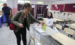 Türkiye, Cumhurbaşkanı Seçimi İkinci Tur Oylaması İçin Sandık Başında