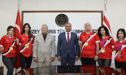 Maliye Bakanı Şan, Dünya Budo Şampiyonası'nda KKTC’yi Temsil Eden Milli Sporcuları Kutladı