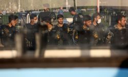 İran'ın Sistan-Beluçistan eyaletindeki bir cezaevinde mahkumlar isyan çıkardı
