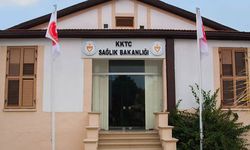 Bulaşıcı Hastalıklar Üst Komitesi: “Üst solunum yolu şikayetleri olan kişilerin maske takmaları gerekiyor”