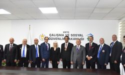 Çalışma Bakanı Gardiyanoğlu: Bu kadar değerli hocamızı adada görmek KKTC’nin de dünyada tanındığının bir nişanesidir