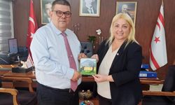 Maliye Bakanı Berova, Mehmetçik Büyükkonuk Belediye Başkanı Tuğlu’yu Kabul Etti