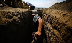 Meksika'da 11 Mezar İle 1000'den Fazla Tarihi Eser Keşfedildi