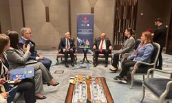 Dinçyürek, Kosova Sağlık Bakanı Ve Kırgızistan Sağlık Bakanı İle Görüştü"